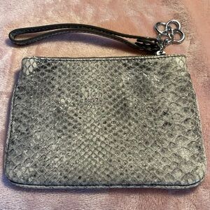 Stella & Dot Snakeskin Print Soho Leather Wristlet Grey with Silver Accents